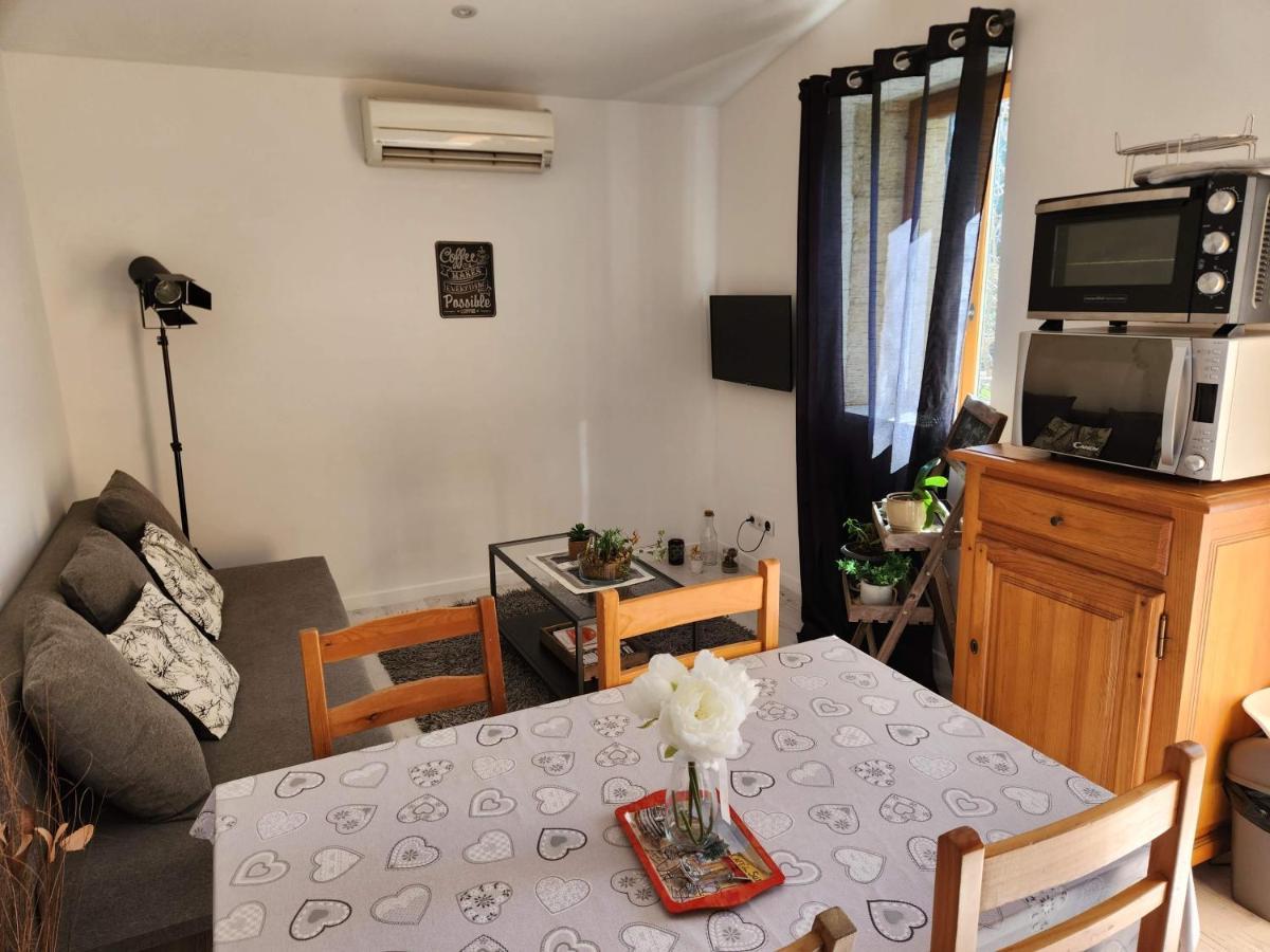 Apartament Chemin De La Carquette Meynes Zewnętrze zdjęcie