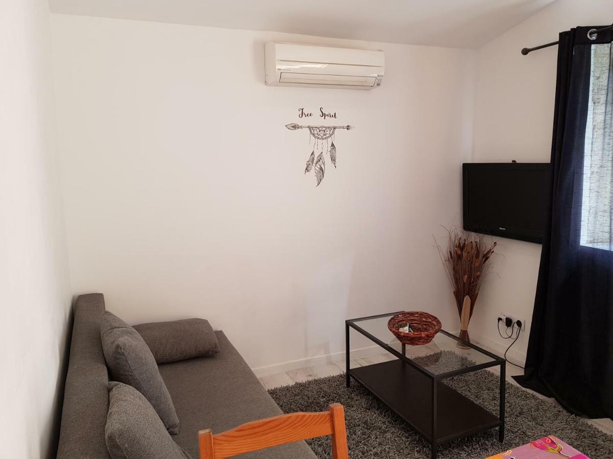 Apartament Chemin De La Carquette Meynes Zewnętrze zdjęcie